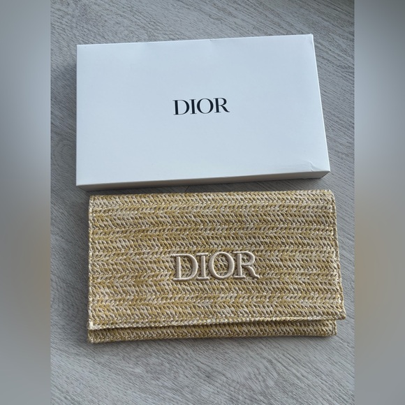 Dior Beauty Raffia Clutch
